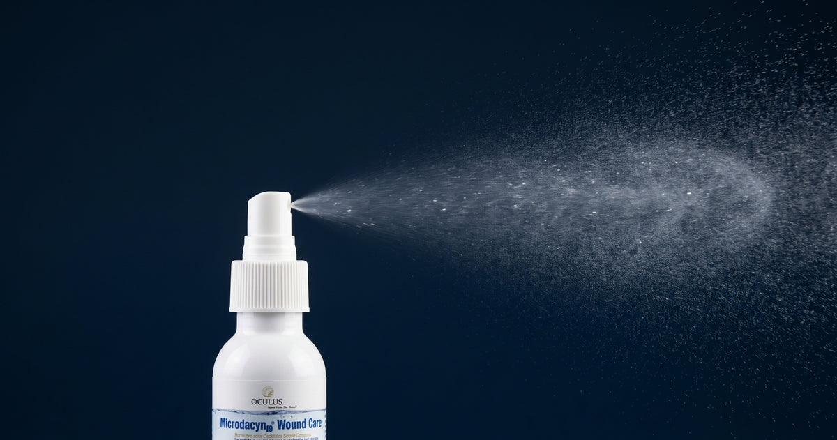 Microdacyn Wound Care spray pe fundal albastru inchis